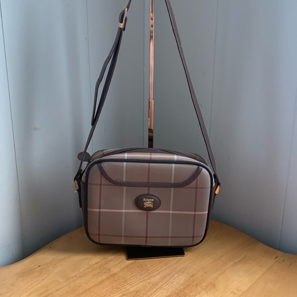 Burberry's Vintage Check Front Pocket Crossbody Bag VGUC - Picture 1 of 16